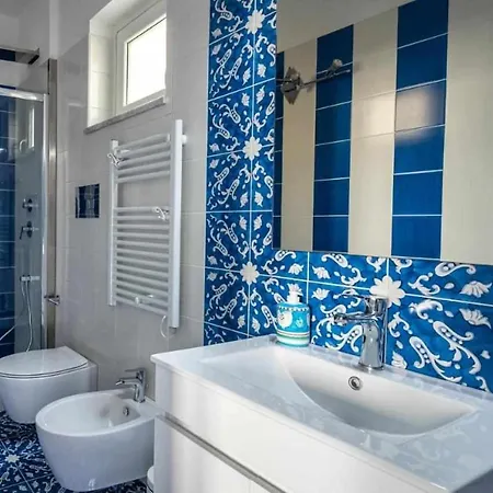 Blue Luxury House - Vista Mozzafiato Lejlighed *